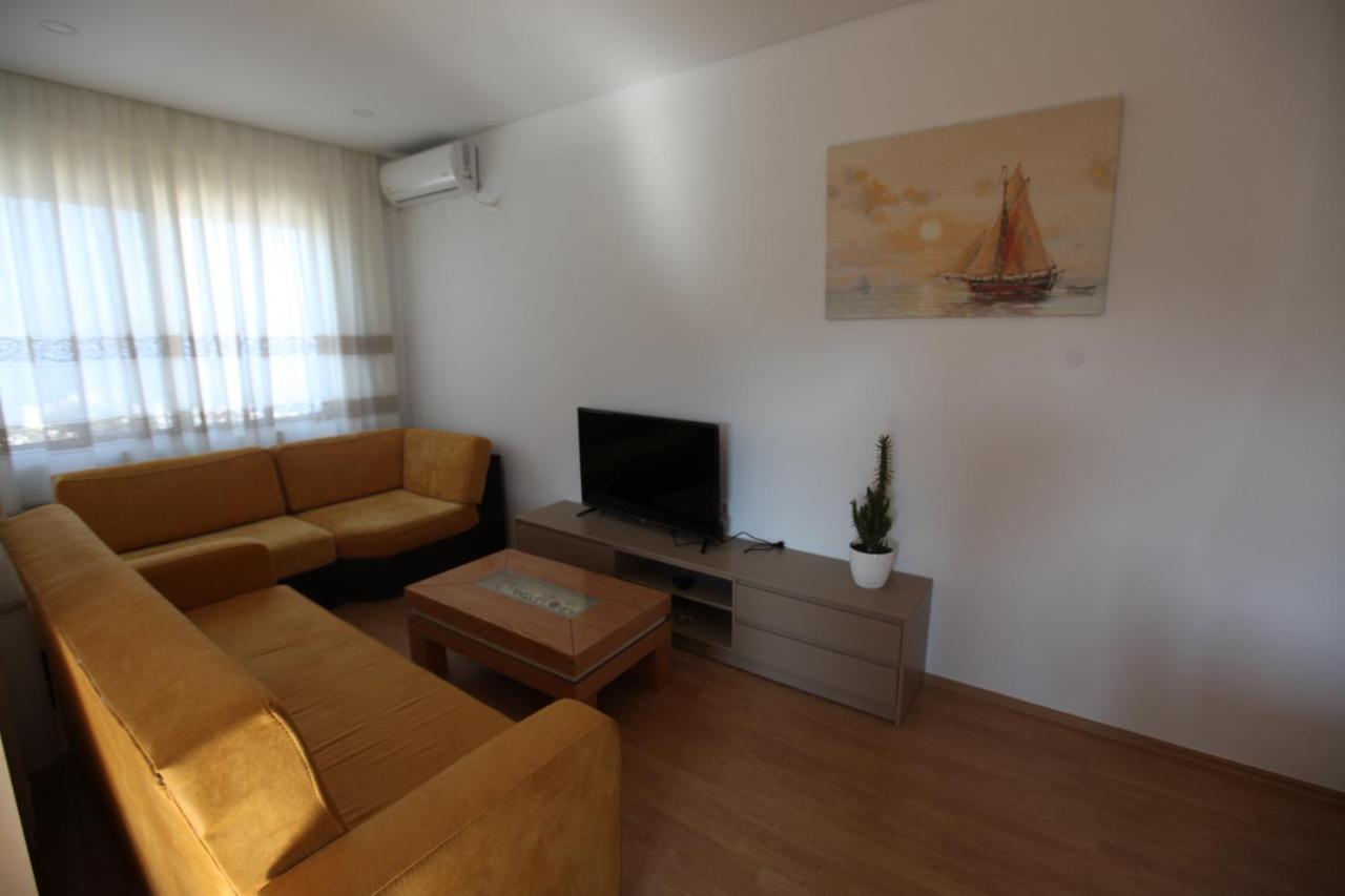 Mane Apartments Sarandë Exterior foto