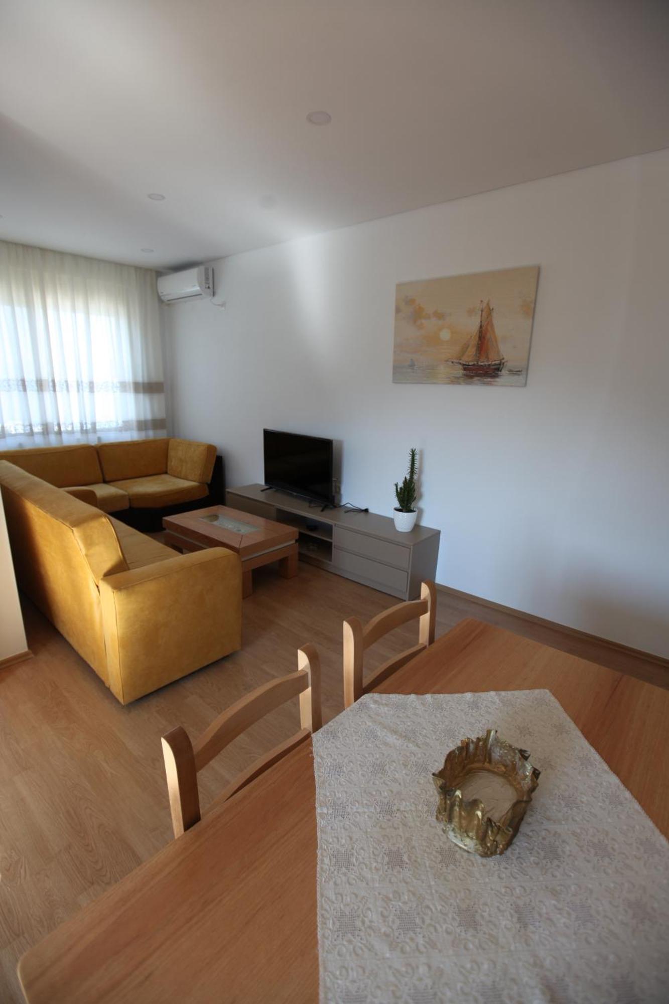 Mane Apartments Sarandë Exterior foto