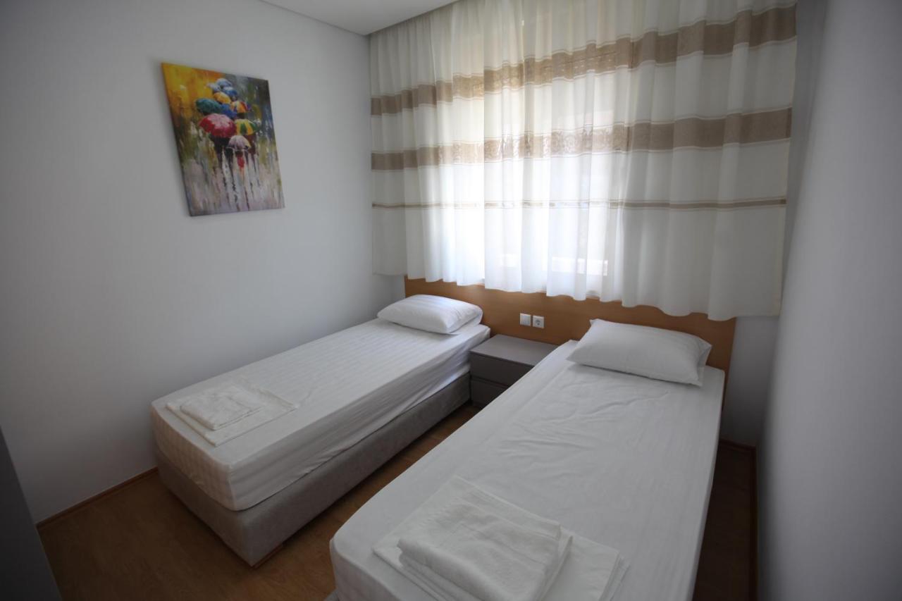 Mane Apartments Sarandë Exterior foto